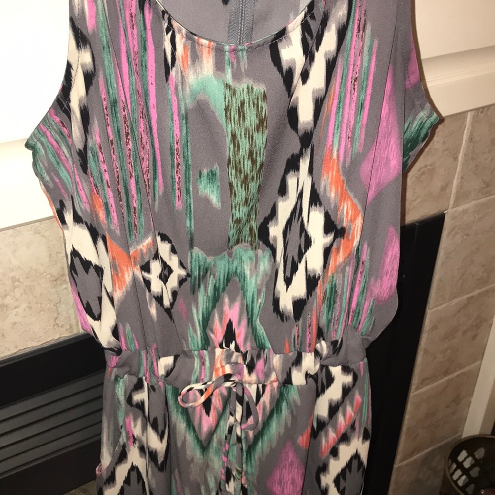 Romper - Picture 2 of 3